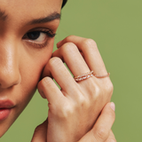 Cincin Berlian Bulat Mungil Flutter